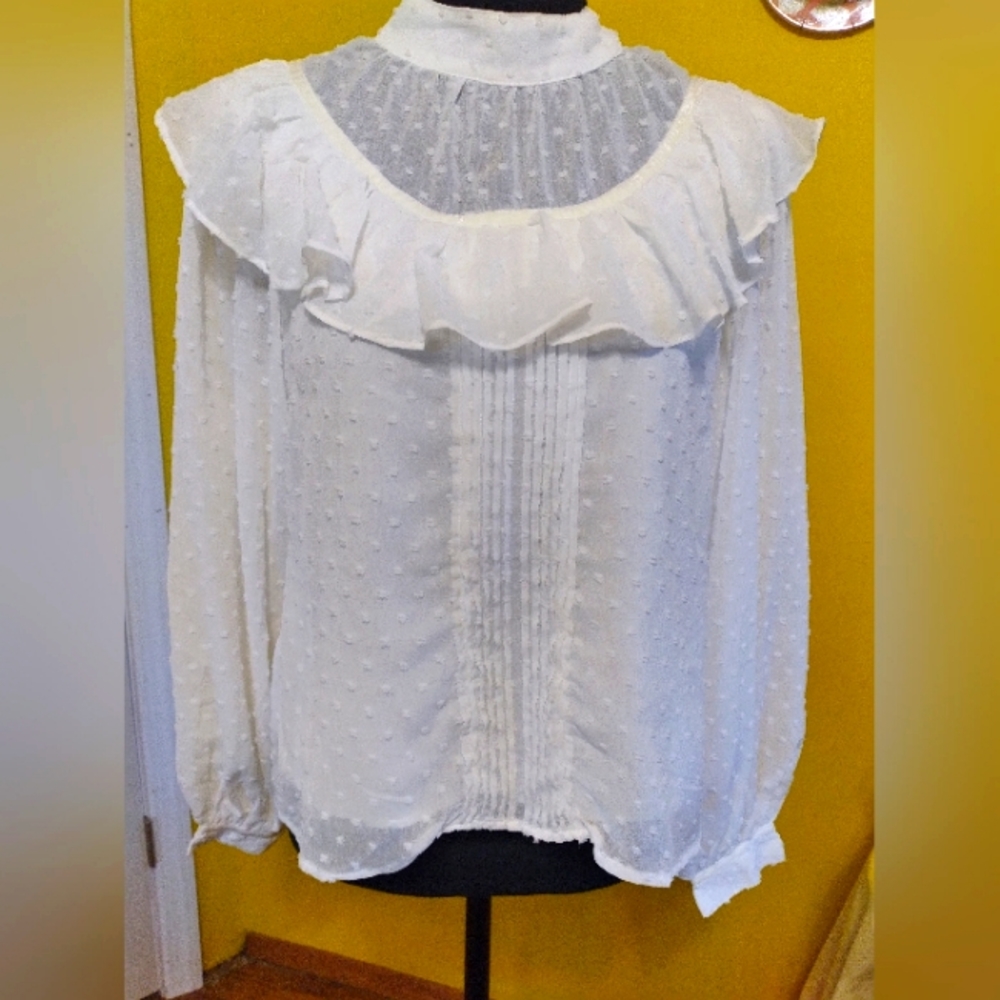 🎄 Lea & Viola Ruffled Yoke Soft Blouse Sz XS